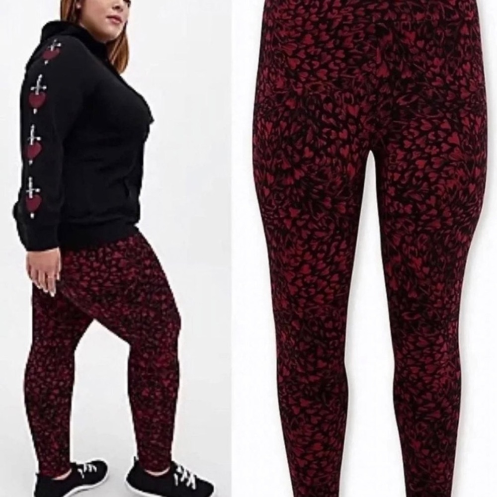 Torrid Premium Leggings - Heart Swirl Red & Black NWT